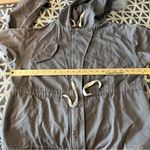 EVER Splendour Drawstring Anorak Jacket Hooded Long Sleeve Casual Relaxed Fit M Gray Size M Photo 11