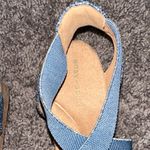 Easy Spirit  Navy and Tan Sandals Photo 4