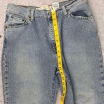 Levi's Vintage Women's Tapered Jeans Size 12 Short Light Relaxed Fit Tapered Photo 8