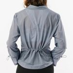 Zyia NWT  Active Drawstrings Lightweight Windbreaker Blue Gray Women’s Medium NEW Photo 3