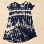 Time & Tru size small blue tie dye tied at front hem short sleeve T Photo 1