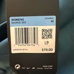 Nike  Performance Tight Fit Leggings in Dark Green NWT Photo 4