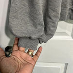 Wonderly  women’s gray oversized sweatshirt size small Photo 3