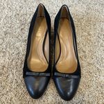 Talbots Isa Cut Out Pumps Black Suede Block Heel Size 10M Bows Classic Old Money Photo 3