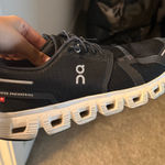 on cloud  Shoes Running Women’s Photo 0