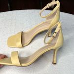 Vince Camuto Enella Yellow Leather Slingback Heels Size 8M Ankle Strap Sandals Photo 7
