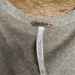 Free People  long sleeve top With Toe Up Sleeves Flowy Size Small Fall‎ Winter Photo 6