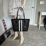 Michael Kors Purse & Wallet Photo 6