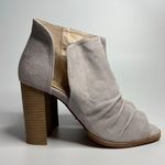 42 Gold Womens Loyalty Peep Toe Bootie in Fog Kid Suede Gray Size 10 Photo 3