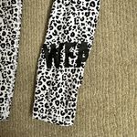 White Fox Boutique White Fox active leopard print leggings Photo 2