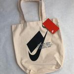 Nike Tote Gym Bag Photo 0