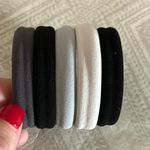 L. Erickson Sport Pony Black Hair Ties Photo 2