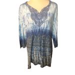 Energie BLUE MULTICOLOR W/ LACE 3/4 SLEEVE SHARK BITE HEM EMBELLISHED TOP 1X Photo 1