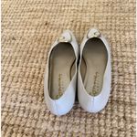 Connie Collection White Leather Flats Gold Accent Low Heel Shoes Sz 9 A Photo 2