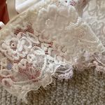 Aerie  Lace Cream Bralette Size Medium Bra Light Support Unpadded Feminine EUC Photo 3