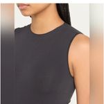 SKIMS  Essentials Sleeveless Crewneck Bodysuit NWT Onyx XXS/XS Sold Out Slimming Photo 3