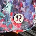 Lululemon Everywhere Belt Bag Sold Out Style Women's One Size Floral FGLMVPOR Pink Photo 3