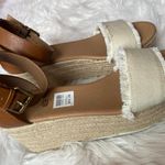 Brash Platform Sandals Photo 0