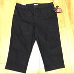 st. john's bay  Secretly Slender Capri Classic Fit NWT Photo 1