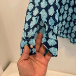 Lilly Pulitzer  Women's Sea View Linen Shirt Size S Low Tide Navy Any Fin… Photo 4