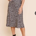 Francesca's Francesca’s mi ami Floral Midi skirt size s Photo 0