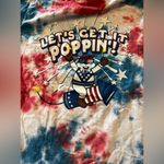 Buc-ee's Adult red white blue USA beaver  tie dye shirt Photo 1
