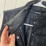 Roz & Ali women’s solid black embroidered puffer zip button winter vest large Photo 3