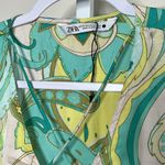ZARA  SEA GREEN 70s PRINTED
RETRO HOLLY CROP TOP. Photo 2