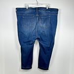 Torrid  Premium Blue Denim Flat Front Distressed Raw Hem Casual Capri Pants Sz 26 Photo 3