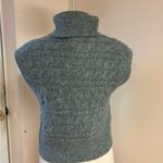Old Navy Women’s Grey Sleeveless Cropped Cable-Knit Turtleneck Sweater Vest Photo 8