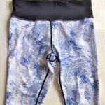 VIE ACTIVE Chelsea Crop Tight Pants Feather Size XXS Photo 0