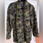 American Eagle camo Sherpa cardigan Photo 0