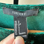 Forever 21  size small green velour crop top long sleeve Photo 1