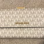 Michael Kors Wallet Photo 0