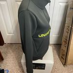 Under Armour  Womens Medium Half Zip Jacket Photo 3
