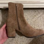 Pierre Dumas Boots Photo 2