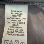 LOGO By Lori Goldstein GUC  V- Neckline Sleeveless Tank in Gray! Photo 5