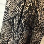 LuLaRoe  Gray Snakeskin Print Tie Waist Shorts With‎ Pockets Size Small Photo 2