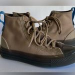 Converse EUC  Vintage Cargo Truffle High Top. Photo 5