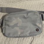 Lululemon Everywhere Belt Bag Photo 0