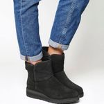 UGG  Womens Kristin Black Sheepskin Lined Wedge Mini Ankle Boots Size 7.5 1012497 Photo 0