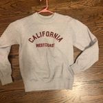 Pretty Little Thing california west coast crew neck  Photo 0