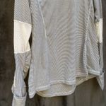 Mondetta  Running Shirt With Hand Warmers Photo 4