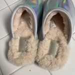 UGG  Pearle Iridescent Hologram Slipper Scuff Size 5 NEW Never Worn Photo 3