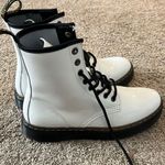 Dr. Martens Doc Martens White Photo 6