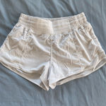Lululemon  High-Rise Hotty Hot Shorts 4" Photo 0