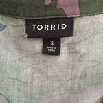 Torrid  Sz 4 Camouflage Button-Up Shirt Photo 15