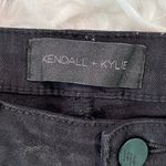 Kendall + Kylie  skinny jeans  Photo 4