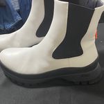 Merrell  VIBRAM SOLES WHITE  & BLACK FUNKY BOOTS MENS SIZE 11 WOMENS SIZE 12.5. Photo 7