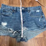 BLANK NYC "The Barrow" Vintage High Rise Jean Shorts Womens 25 Distressed Denim Photo 7